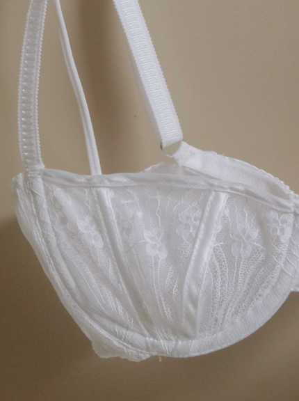 Secret Forest white Bra